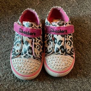 Toddler cheetah print twinkle toes size 6
